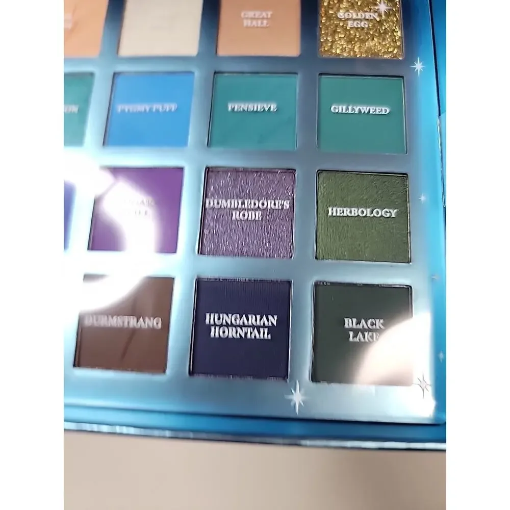 Profusion Cosmetics Harry Potter Holiday Christmas at Hogwarts 16 Shade Palette